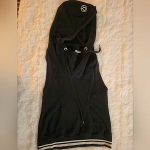 Black Sleeveless Lululemon Hoodie